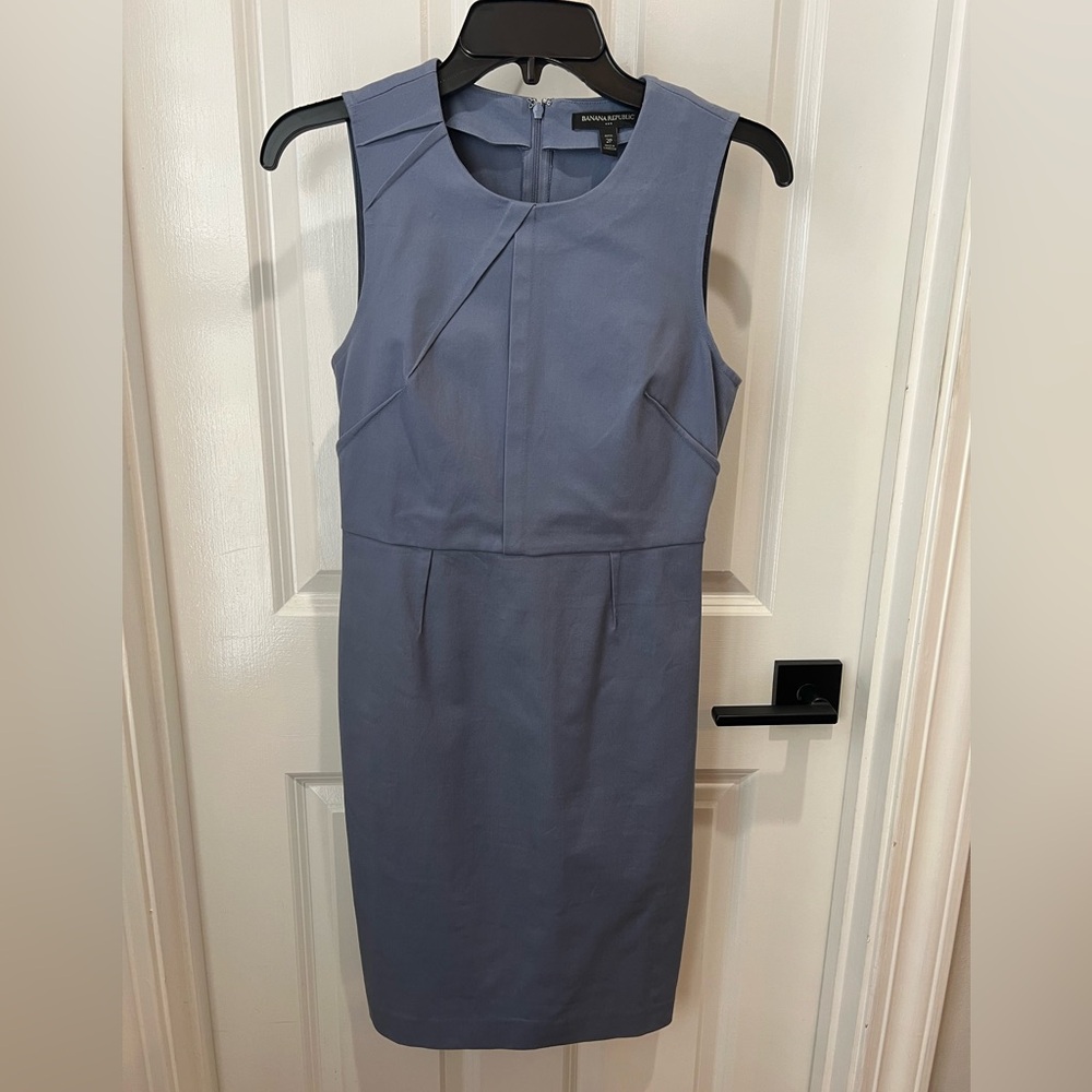 2P Banana Republic Sleeveless business dress